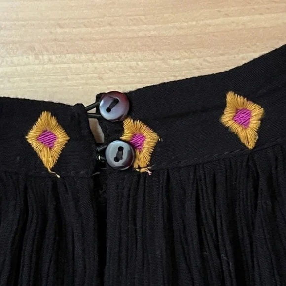 Japna Off the Shoulder with Straps Black Embroidered Boho Top Size M - Picture 7 of 9